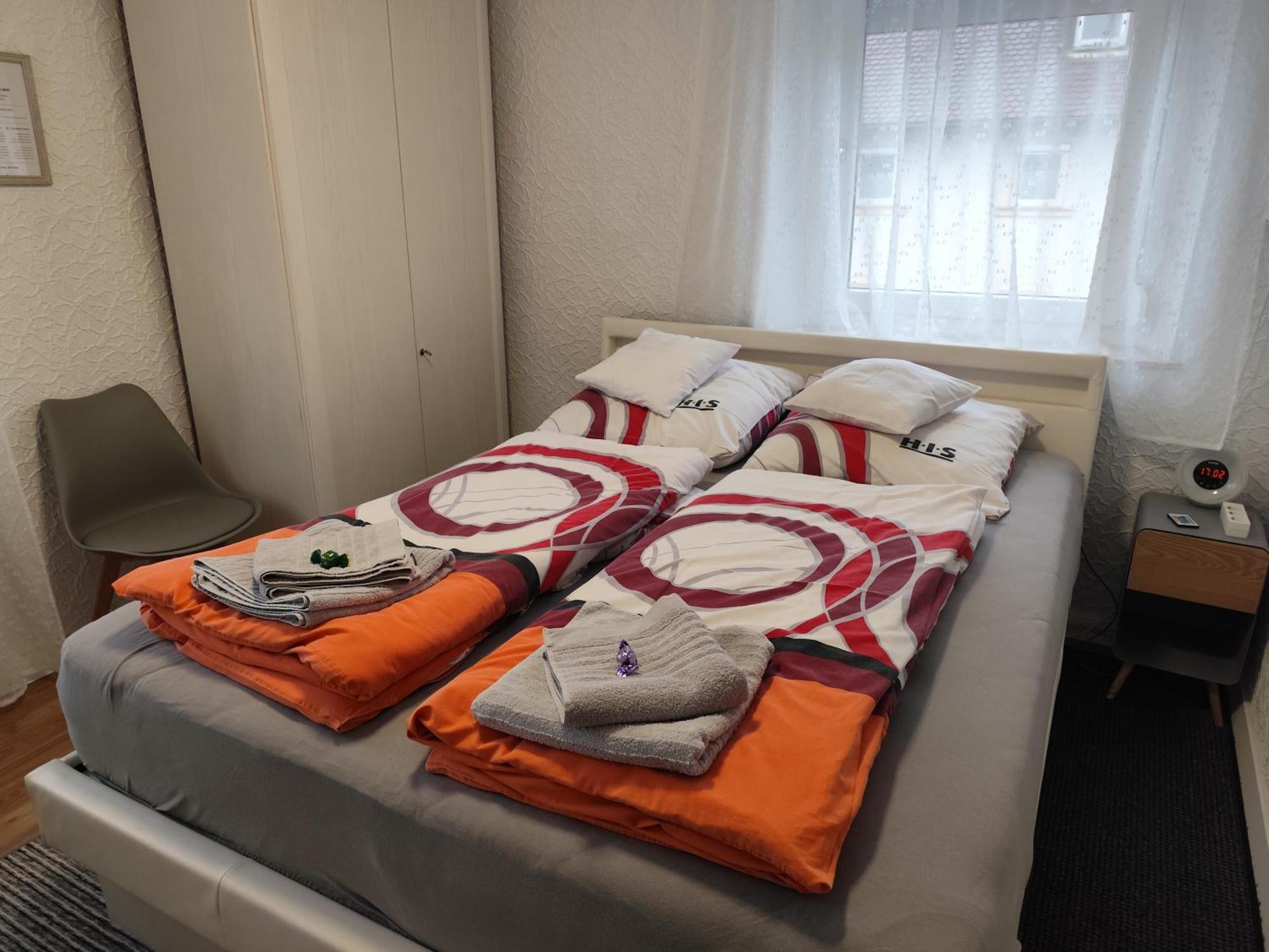 Gaestezimmer Boxenstopp Veitsbronn Exterior foto
